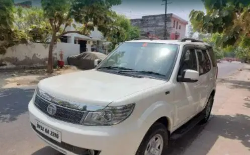 Tata Safari Storme 2.2 EX 4X2 2015