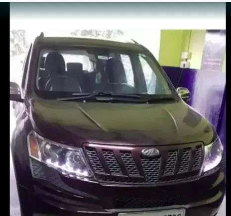 Mahindra XUV500 W8 2013