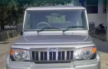 Mahindra Bolero SLE 2016