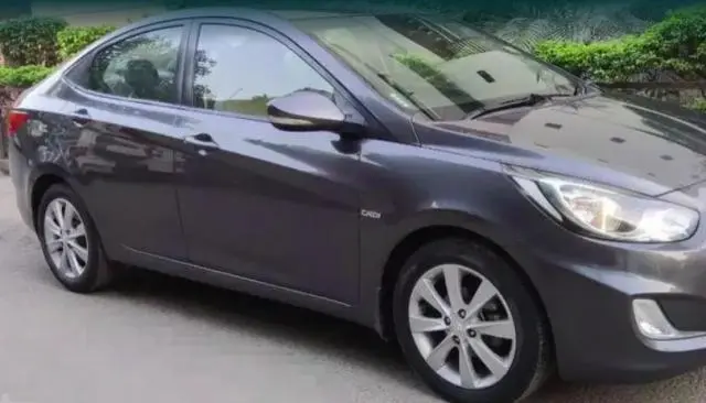 Hyundai Verna 1.6 CRDI SX 2013