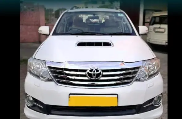 Toyota Fortuner 3.0 4X2 AT 2013