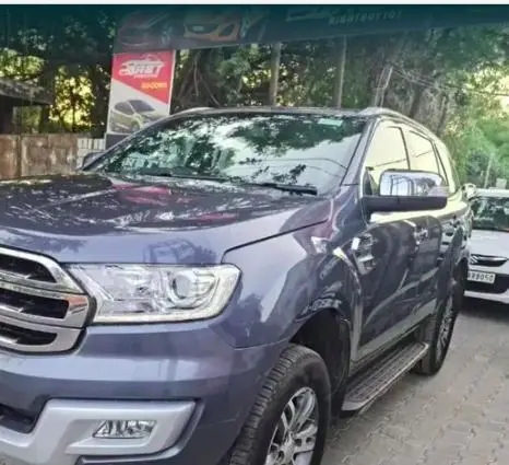 Ford Endeavour Titanium 2.2 4x2 AT 2018