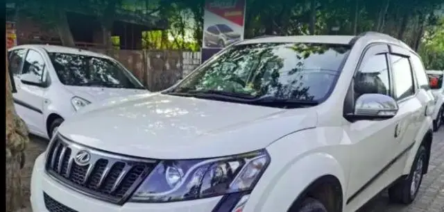 Mahindra XUV500 W8 2012