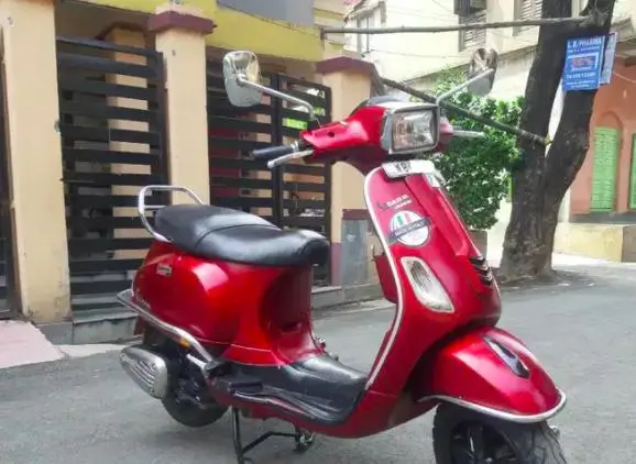 Piaggio Vespa SXL Matt Red-150cc 2017