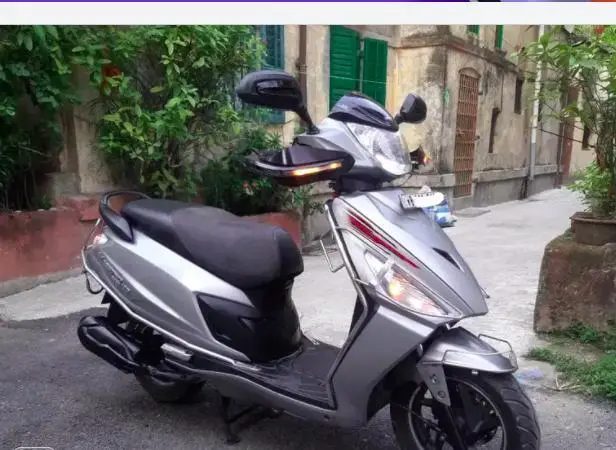 Hero Maestro Edge 125cc Disc BS6 2020