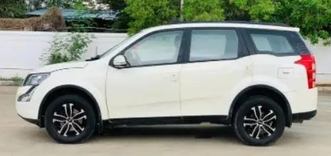 Mahindra XUV500 W6 AT 2016
