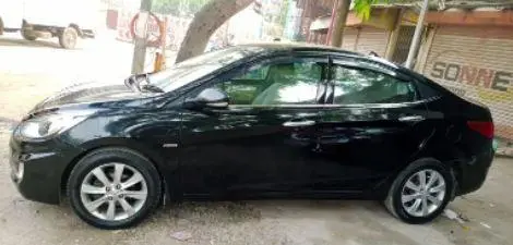 Hyundai Verna FLUIDIC 1.6 CRDI SX 2012