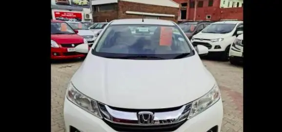 Honda City S i-VTEC 2015