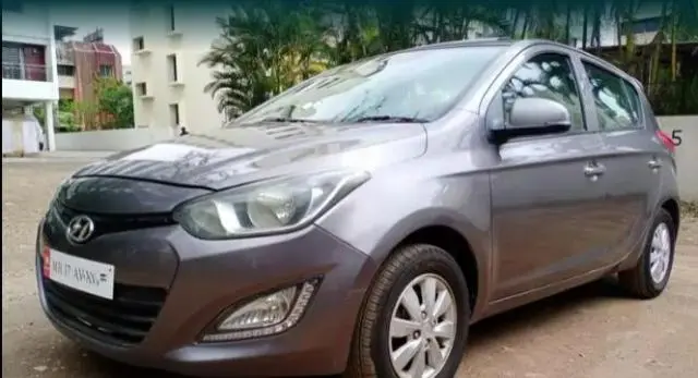 Hyundai i20 Asta 1.2 (O) With Sunroof 2013