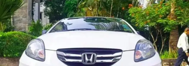 Honda Amaze E i-DTEC 2013