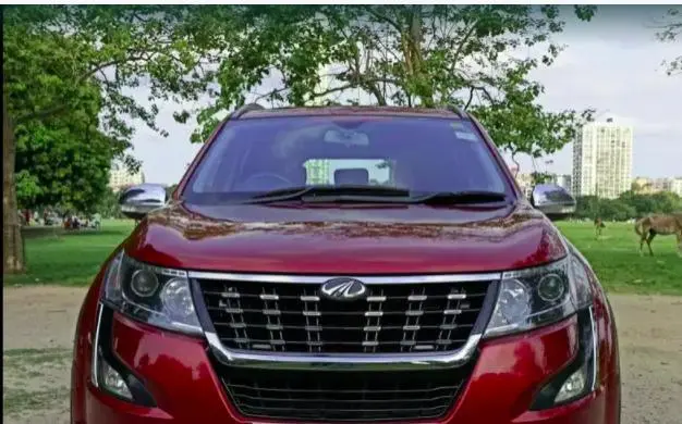 Mahindra XUV500 W11 2018