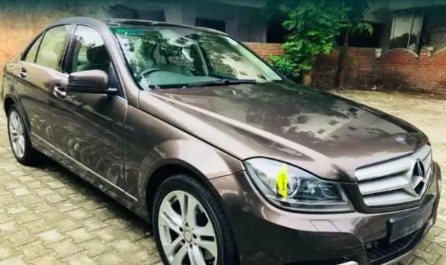 Mercedes-Benz C-Class 220 CDI AVANTGARDE AT 2014