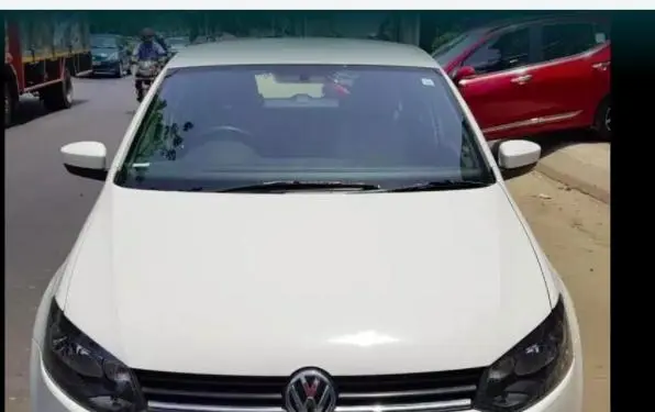 Volkswagen Polo Trendline 1.2L (P) 2015