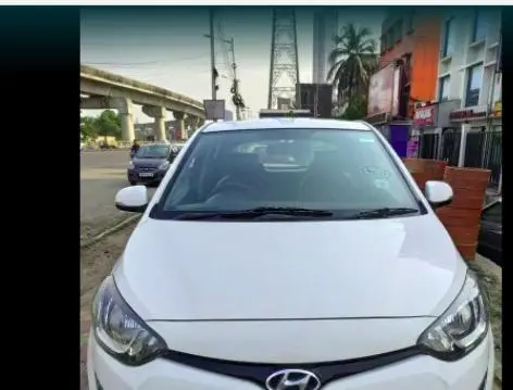 Hyundai i20 Magna 1.2 (O) 2014