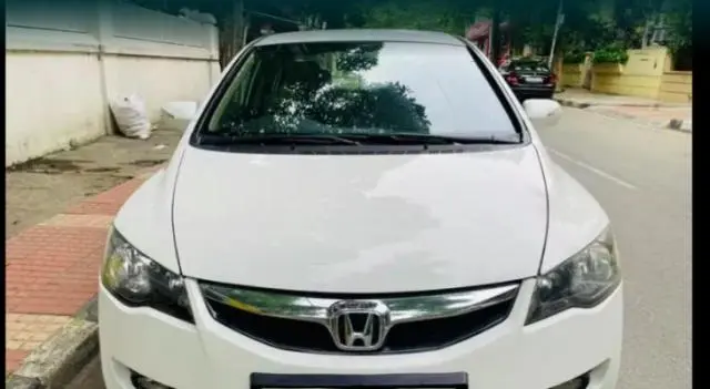 Honda Civic 1.8 V AT 2011