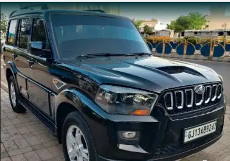 Mahindra Scorpio S10 2017