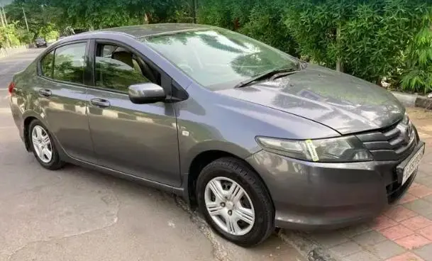 Honda City 1.5 E MT i-VTEC 2010