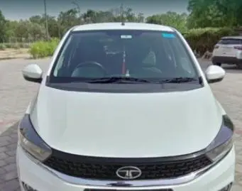 Tata Tiago Revotron XZ 2020