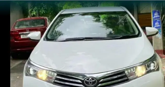 Toyota Corolla Altis D-4D G 2014
