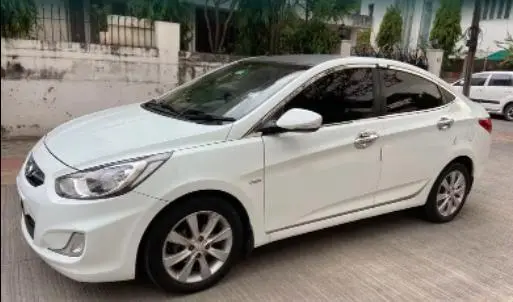 Hyundai Verna FLUIDIC 1.6 CRDI SX 2012