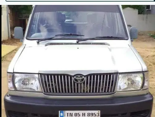 Toyota Qualis GS C1 2002