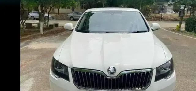 SKODA SUPERB Elegance 1.8 TSI AT 2014