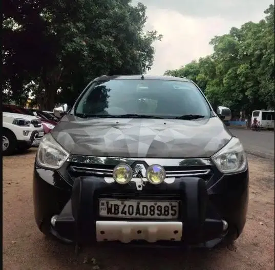 Renault Lodgy 85 PS RXZ Stepway 8 STR 2016
