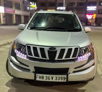 Mahindra XUV500 W8 2014