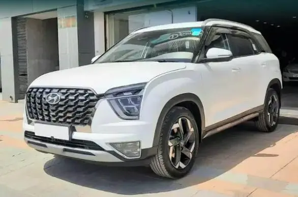 Hyundai Alcazar Signature 6 STR 2.0 Petrol 2021