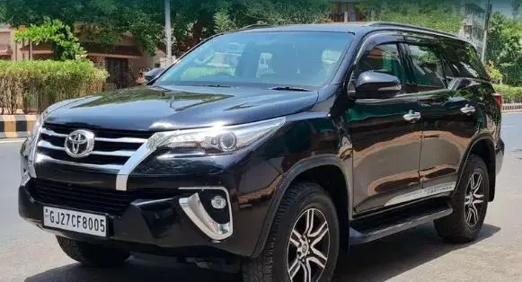 Toyota Fortuner 2.8 4x2 MT 2018