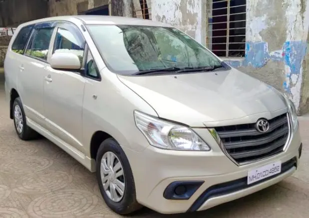 Toyota Innova 2.5 G 8 STR BS IV 2016