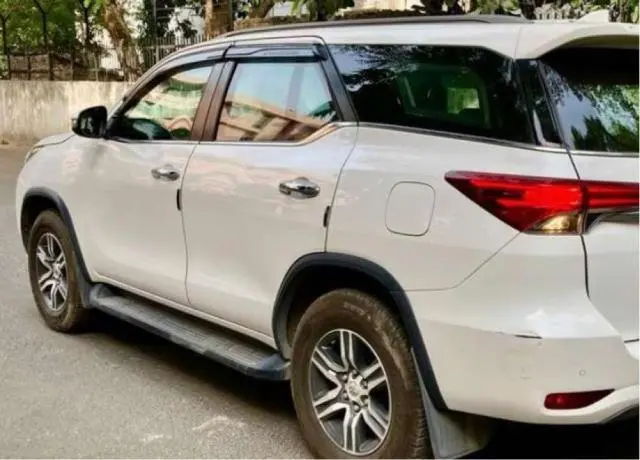 Toyota Fortuner 2.8 4x4 AT 2020