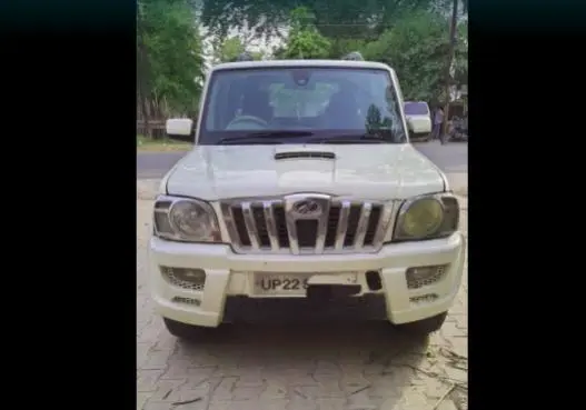 Mahindra Scorpio VLX 2WD 2013