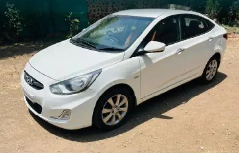 Hyundai Verna FLUIDIC 1.6 SX VTVT  OPT 2012