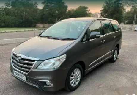 Toyota Innova 2.5 VX 7 STR BS III 2014