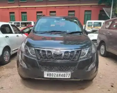 Mahindra XUV500 W8 2015