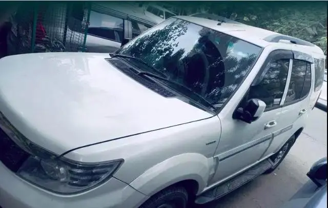 Tata Safari Storme EX 2014