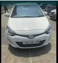 Hyundai i20 Sportz 1.4 CRDi 2014