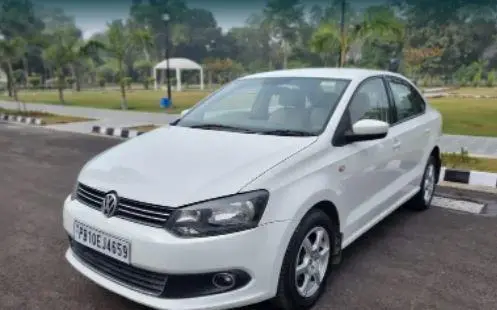 Volkswagen Vento 1.6 MPI Highline Plus 2013