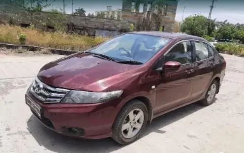 Honda City S i-VTEC 2013