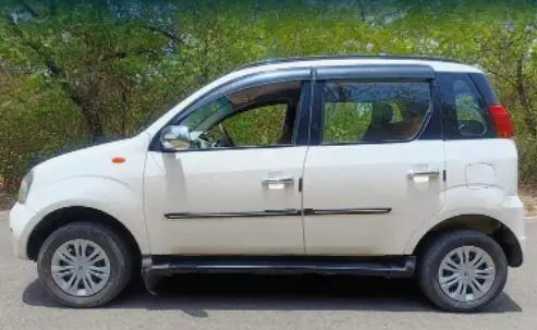 Mahindra Quanto C4 2013