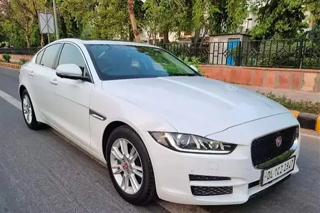 Jaguar XE Portfolio 2018