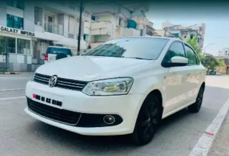 Volkswagen Vento 1.6L Highline 2011
