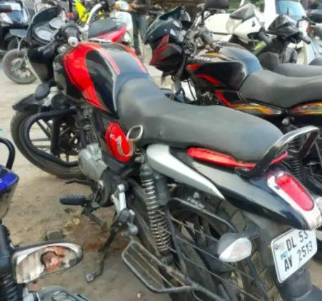 Bajaj V15 150cc 2016