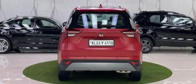 Mahindra XUV700 AX7 DIESEL AT 7 STR 2022