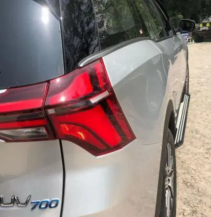 Mahindra XUV700 AX 7 Petrol AT 7 STR 2022
