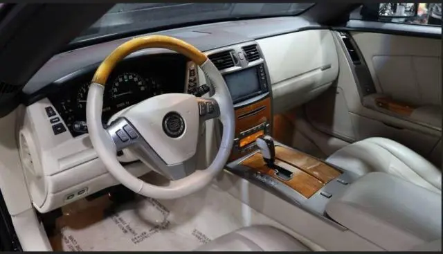 Cadillac XLR 4600cc V8 2018