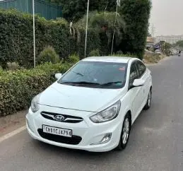 Hyundai Verna 1.6 CRDI SX 2012