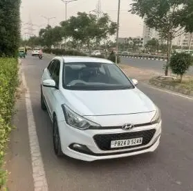 Hyundai Elite i20 Sportz 1.4 CRDi 2014