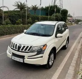 Mahindra XUV500 W6 4X2 2014